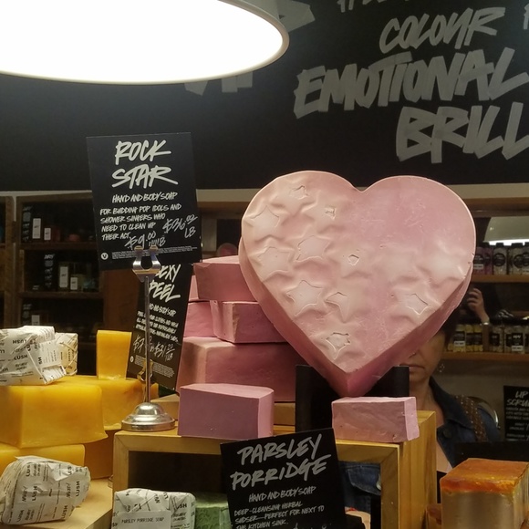 Meet your Posher, R - Picture 3 of 3